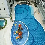 Pleasant 2Br Signature Park Grande Apartment By Travelio